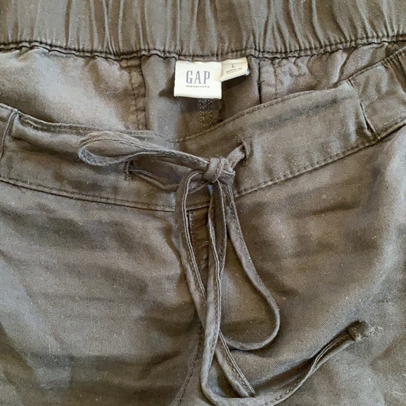 Maternity jogger pants - Picture 2 of 3